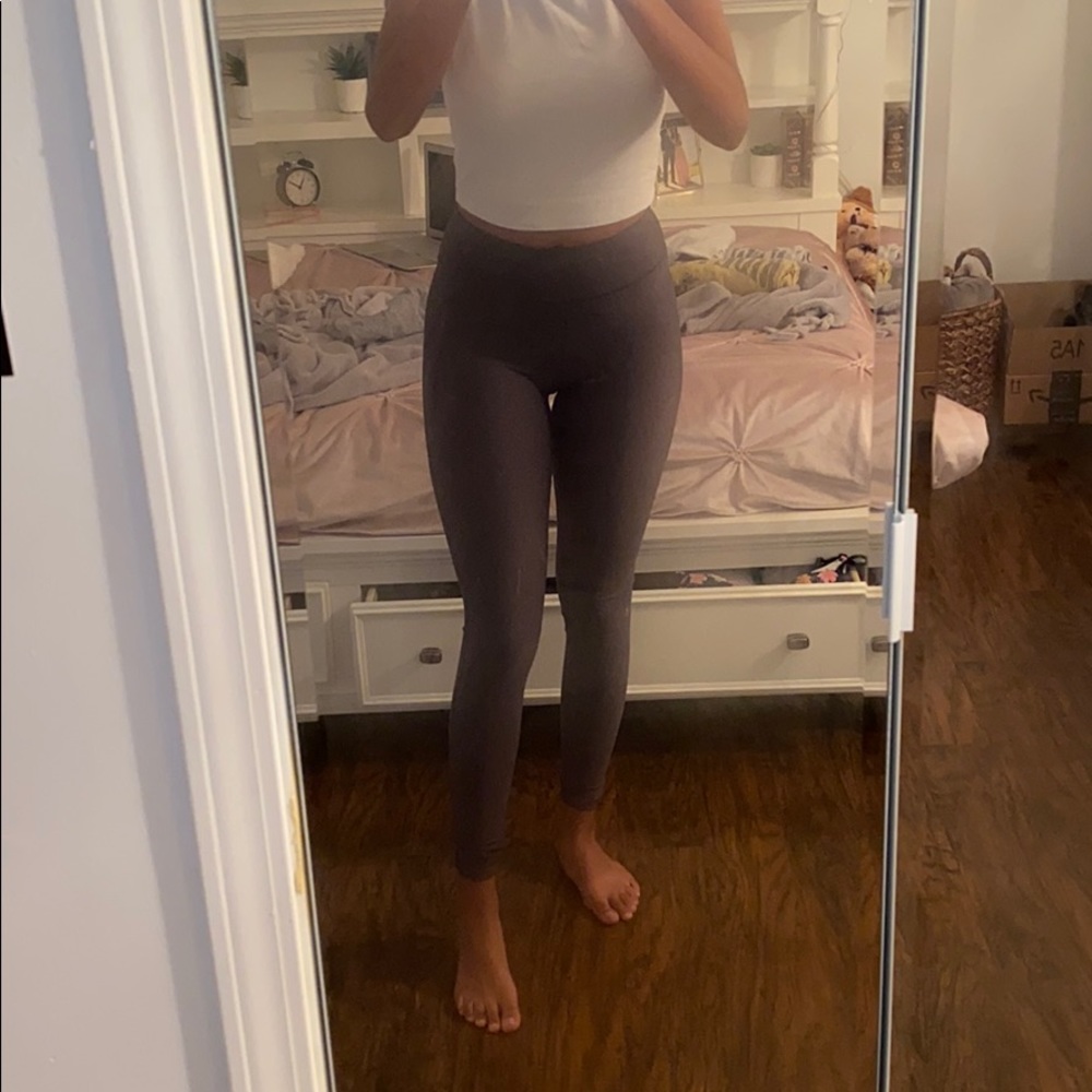 UNDER ARMOUR// leggings